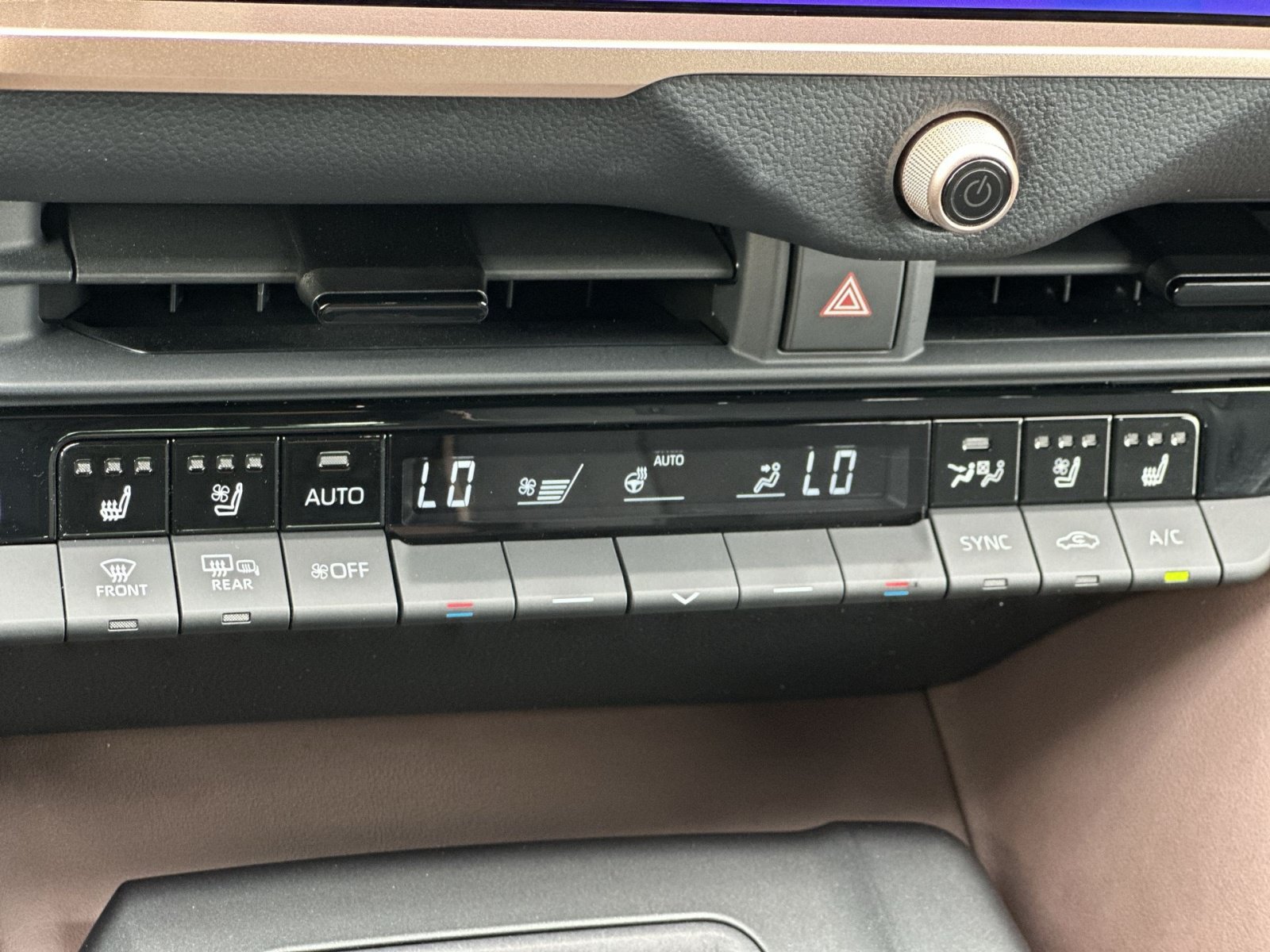 Used 2023 Toyota Crown AWD/4WD image 22