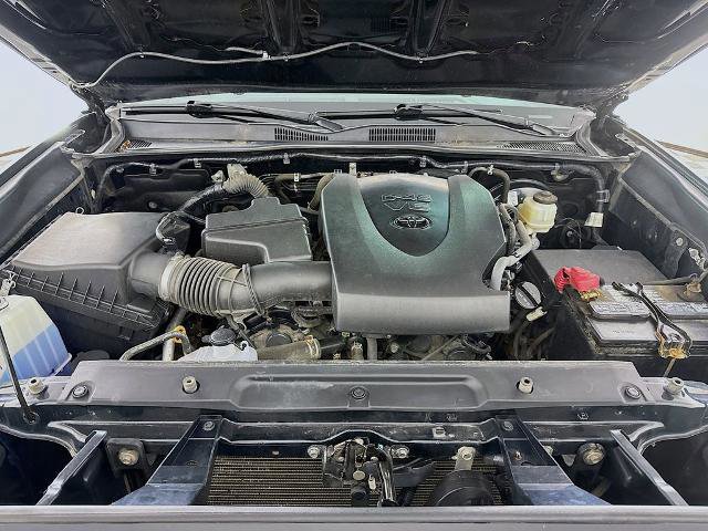 Used 2021 Toyota Tacoma SR image 27