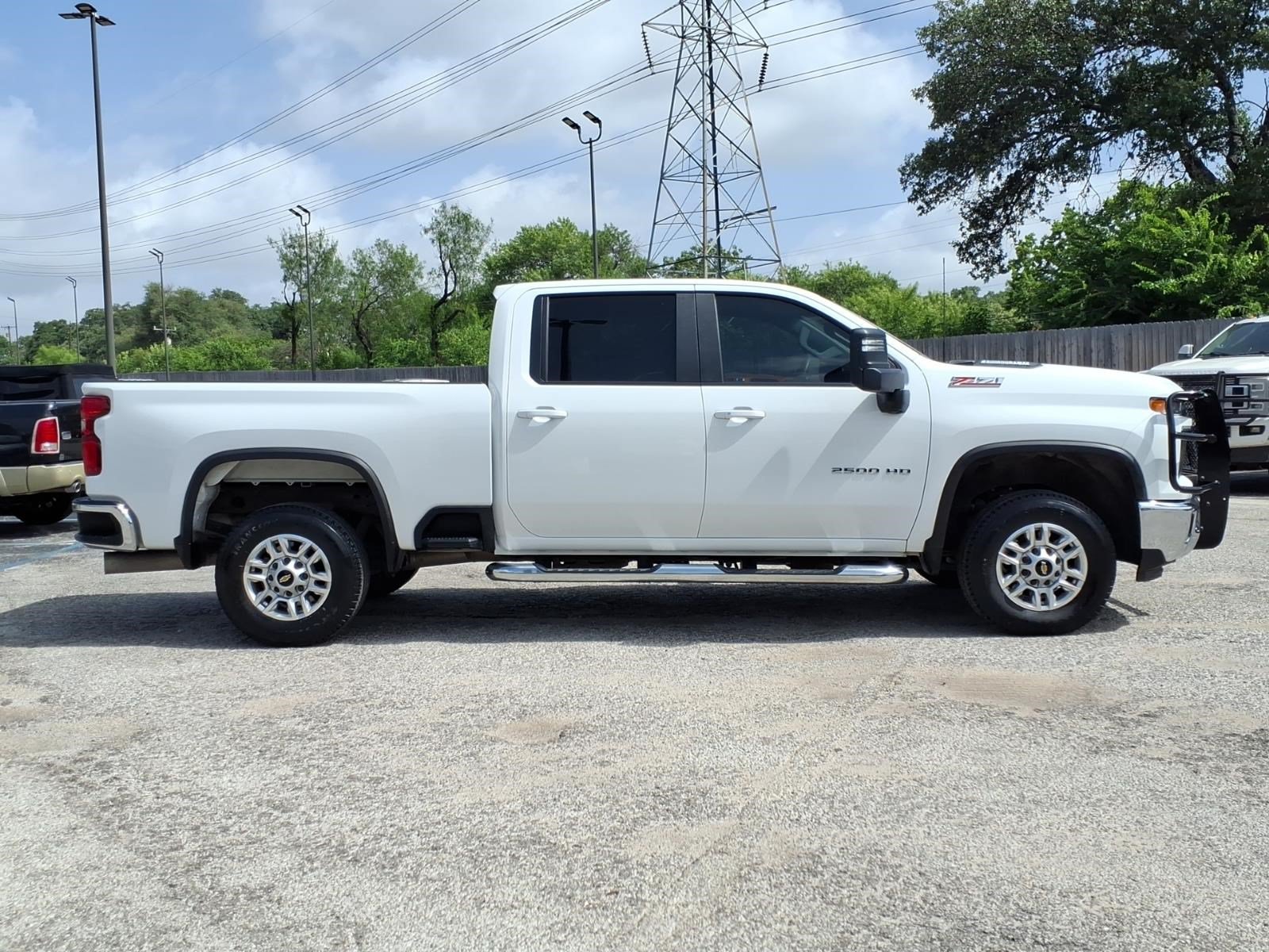 Used 2024 Chevrolet Silverado 2500 LT w/ Convenience Package AWD/4WD image 9