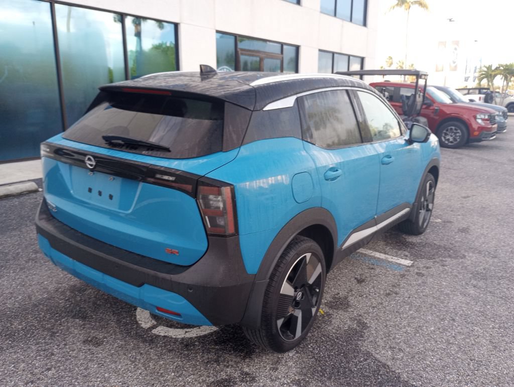Used 2025 Nissan Kicks SR FWD image 7