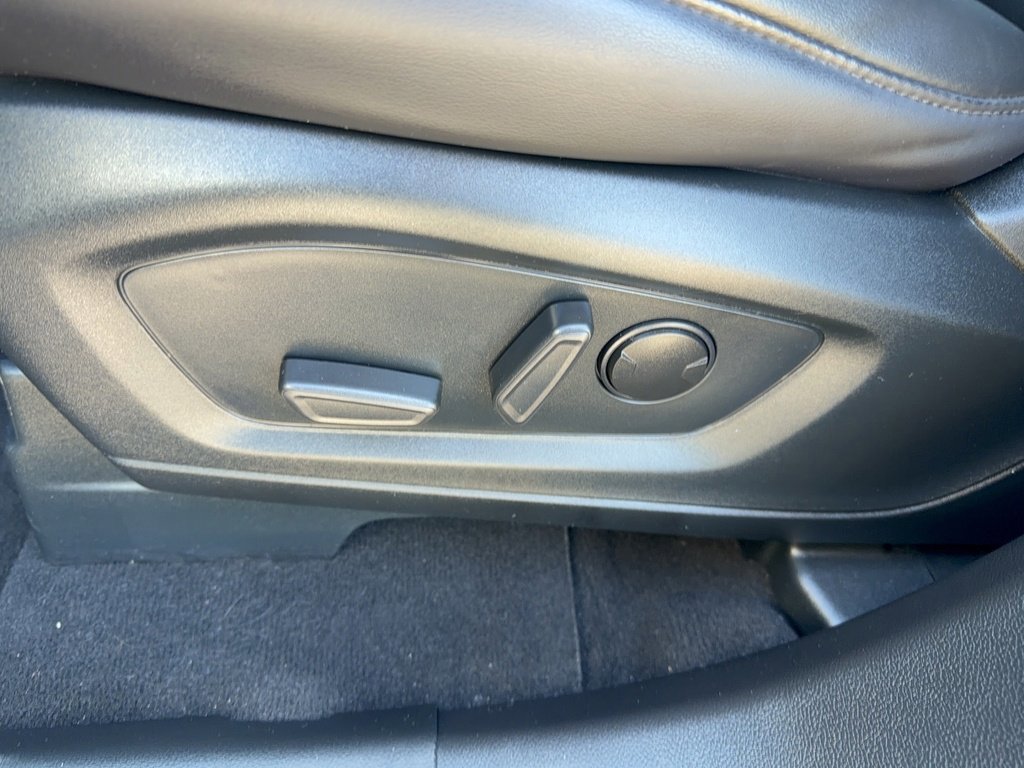 Certified 2023 Ford Explorer XLT w/ Equipment Group 202A image 35