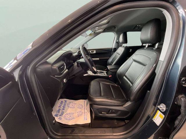 Certified 2018 Ford Explorer XLT w/ Equipment Group 202A AWD/4WD image 13