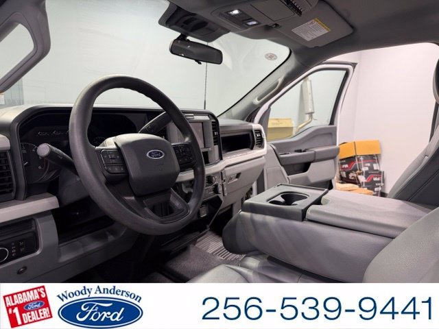 Certified 2025 Ford F550 4x4 Crew Cab Super Duty image 8
