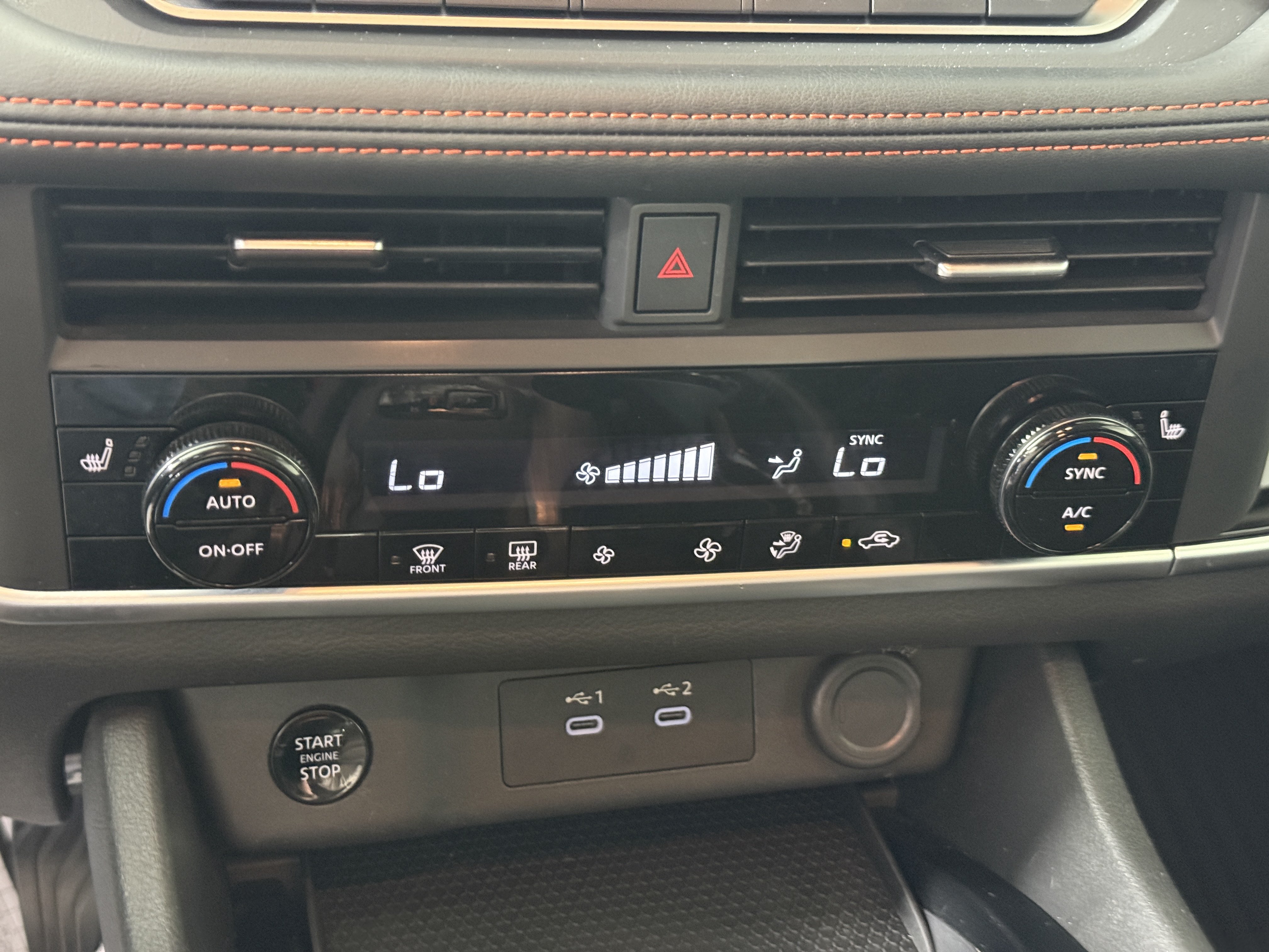 Used 2025 Nissan Rogue SV AWD/4WD image 14