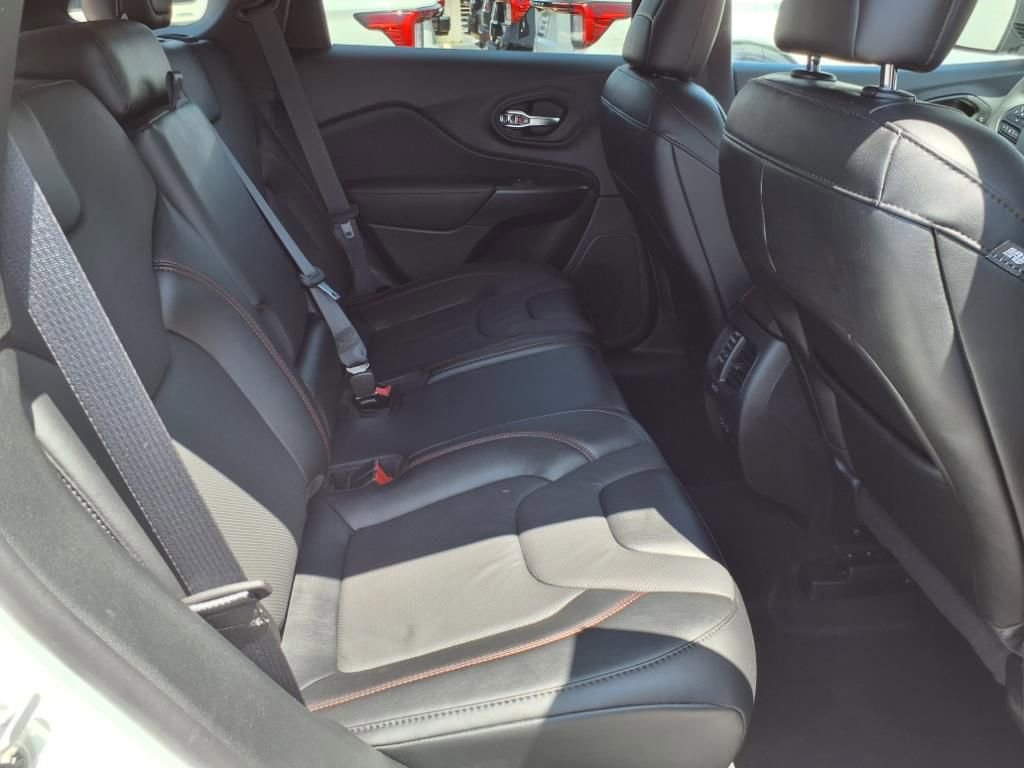 Used 2022 Jeep Cherokee Trailhawk w/ Sound & Nav Group image 13