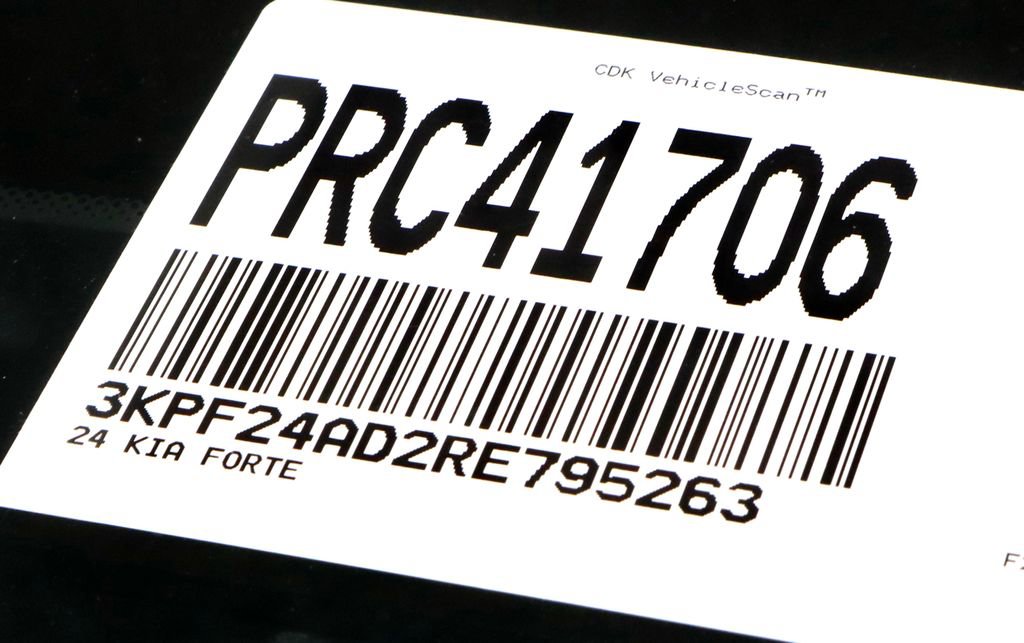 Used 2024 Kia Forte LXS w/ LXS Technology Package FWD image 35