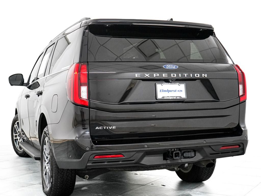 Certified 2025 Ford Expedition Active AWD/4WD image 6