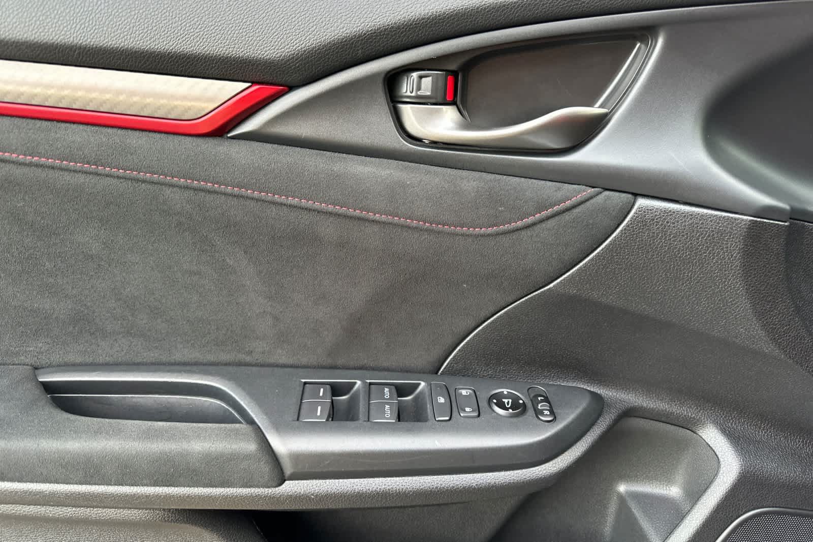 Used 2019 Honda Civic Type R image 12