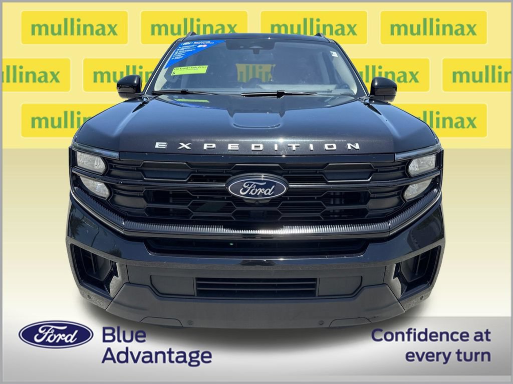 Certified 2025 Ford Expedition Active RWD image 11