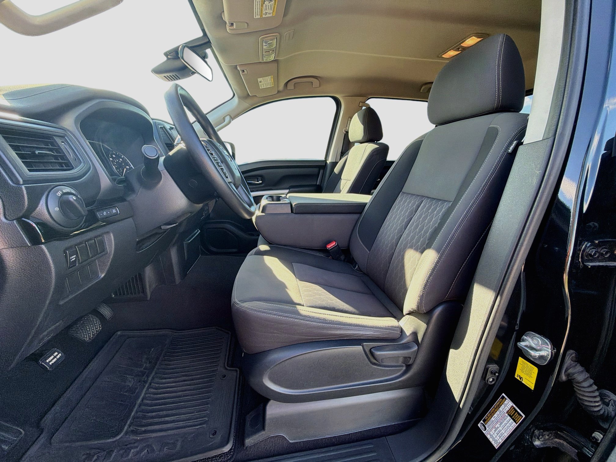 Used 2022 Nissan Titan SV w/ Accessory Utility Package RWD image 20
