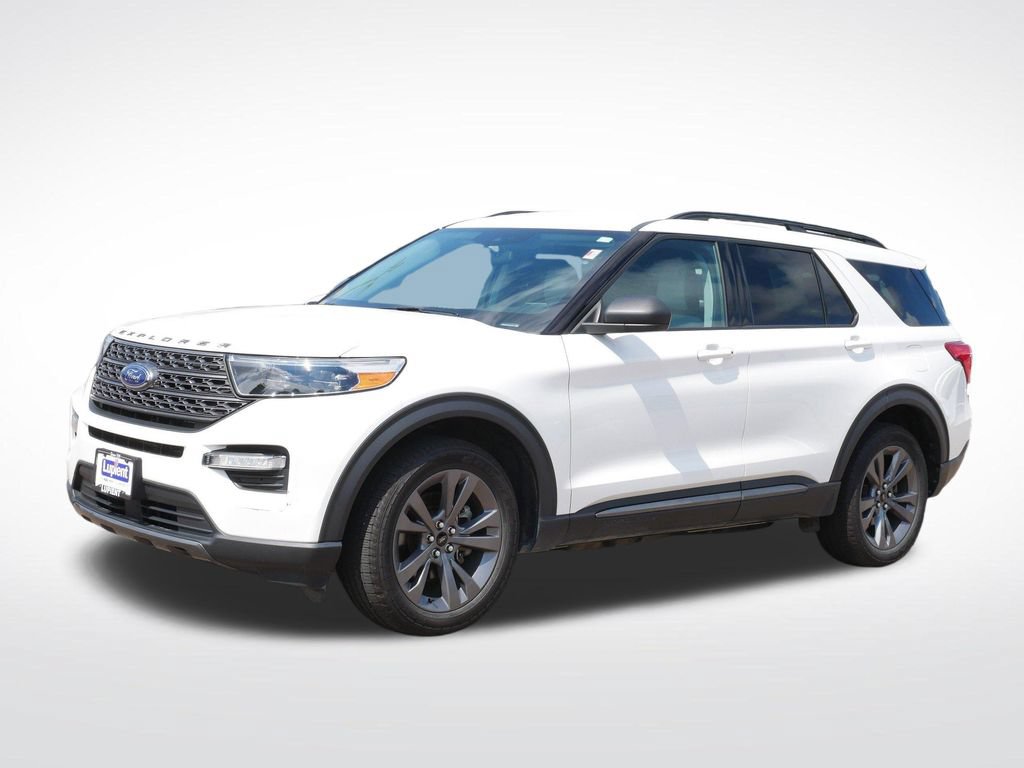 Certified 2021 Ford Explorer XLT w/ Equipment Group 202A AWD/4WD image 7