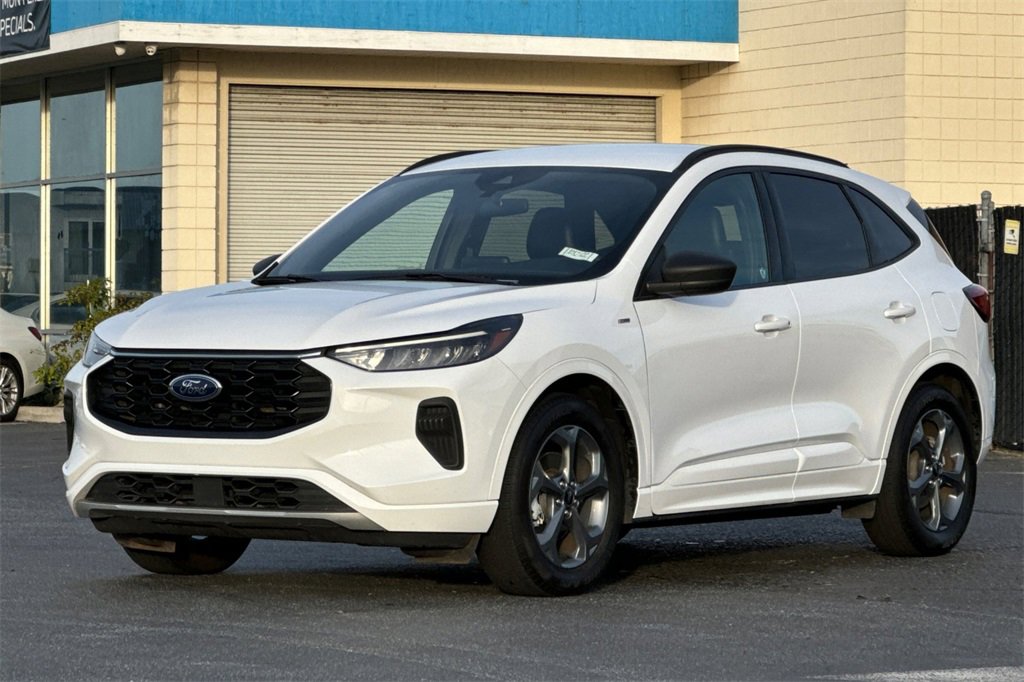 Certified 2023 Ford Escape ST-Line image 8