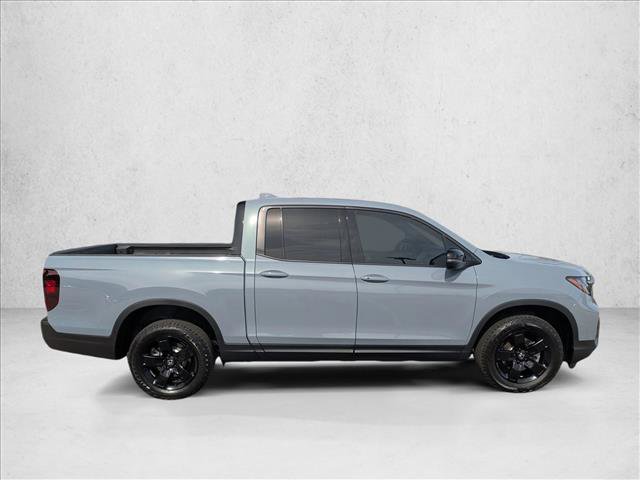 Used 2025 Honda Ridgeline Black Edition image 4