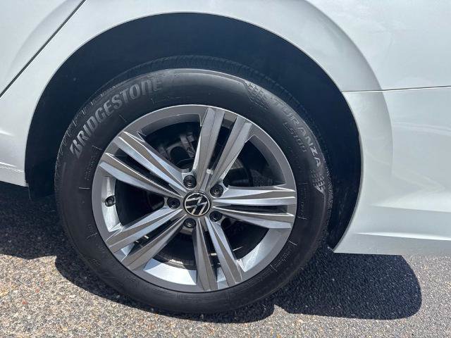 Used 2023 Volkswagen Jetta SE FWD image 10