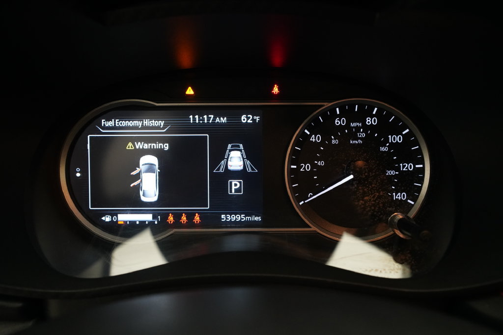 Used 2023 Nissan Versa SR w/ Trunk Package FWD image 2