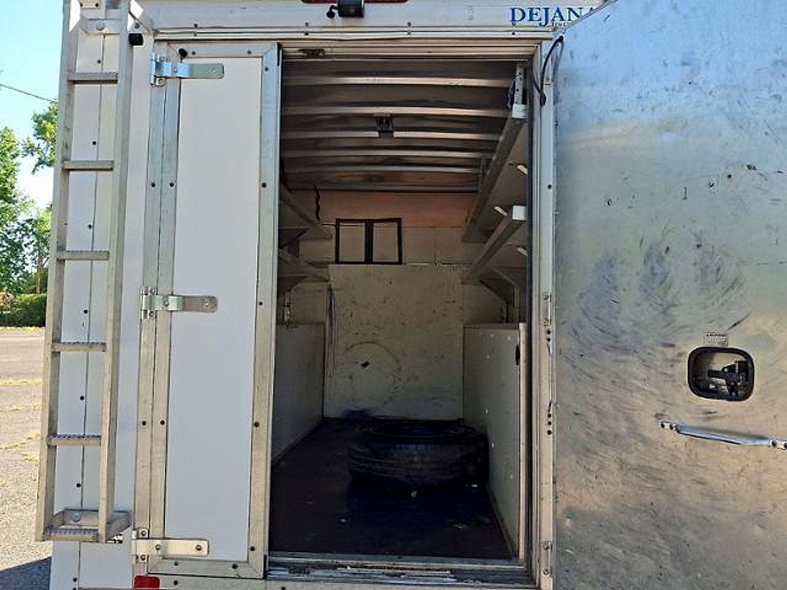 Certified 2022 Ford E-350 and Econoline 350 Super Duty w/ Power Windows & Locks Group RWD image 28