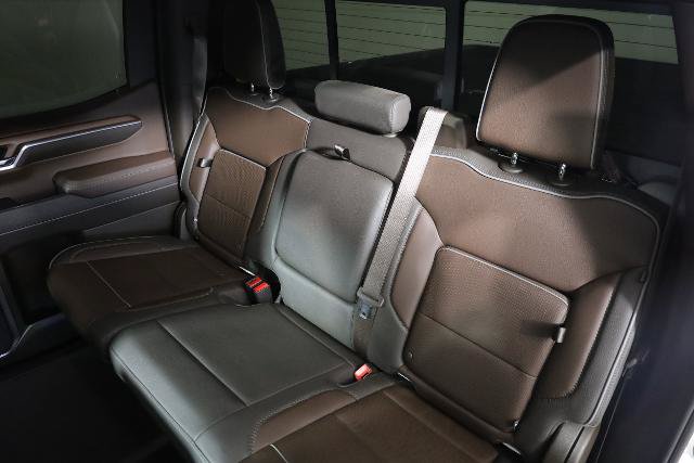 Used 2023 GMC Sierra 1500 Denali AWD/4WD image 12