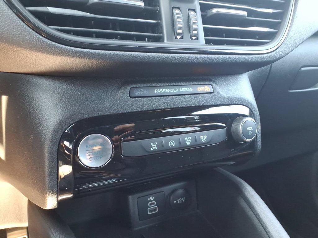 Certified 2024 Ford Escape ST-Line w/ Tech Pack #1 FWD image 23