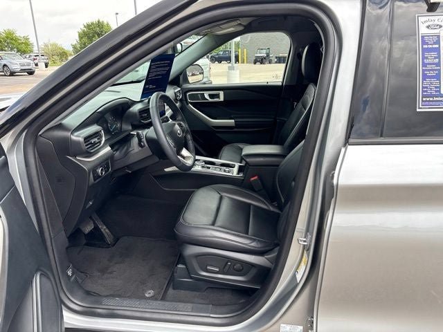 Certified 2023 Ford Explorer XLT w/ Equipment Group 202A AWD/4WD image 23