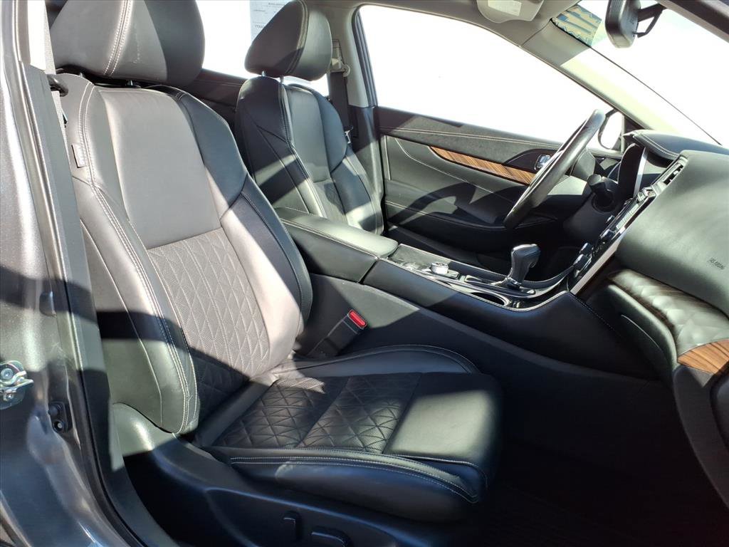 Used 2017 Nissan Maxima Platinum image 11