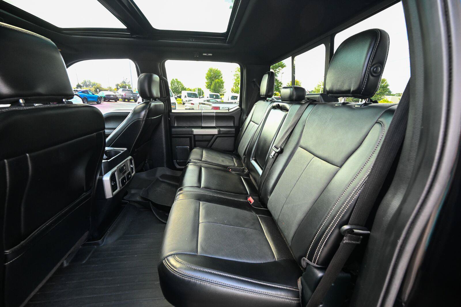 Certified 2018 Ford F150 Lariat w/ Equipment Group 502A Luxury AWD/4WD image 22