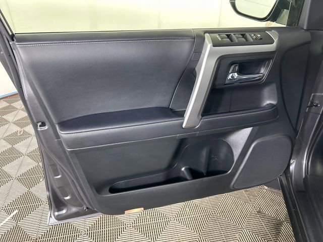 Used 2023 Toyota 4Runner SR5 Premium w/ SR5 Premium Package AWD/4WD image 9