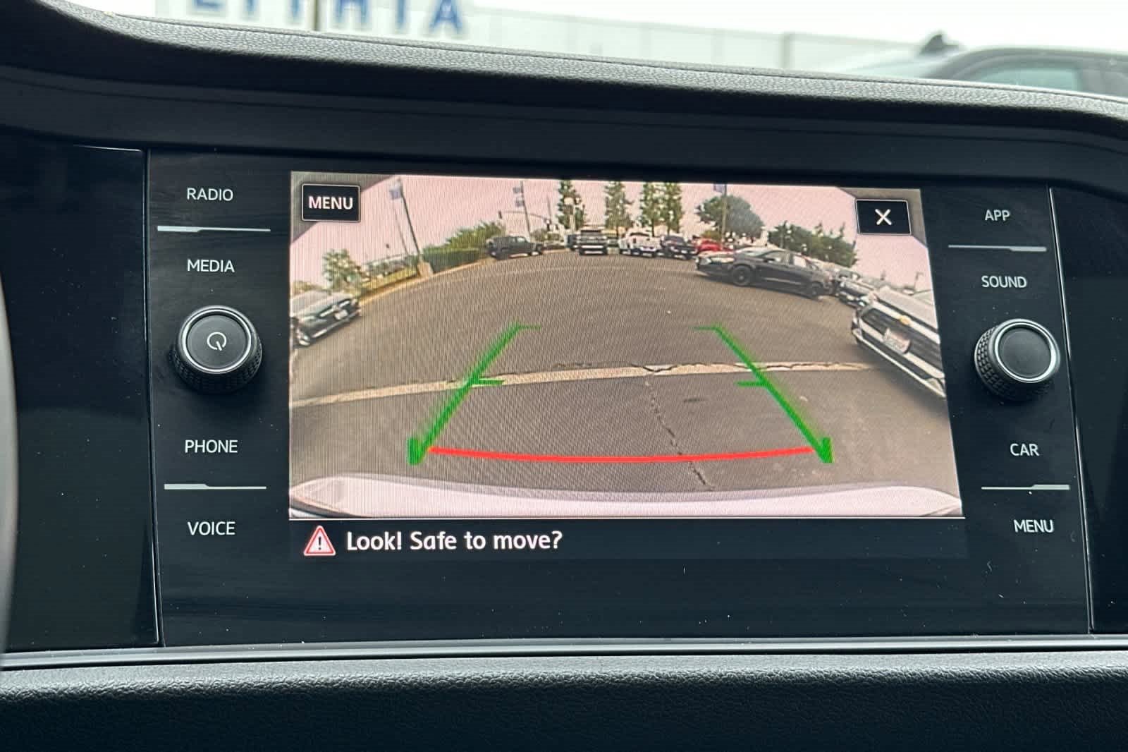 Used 2020 Volkswagen Jetta SEL image 19