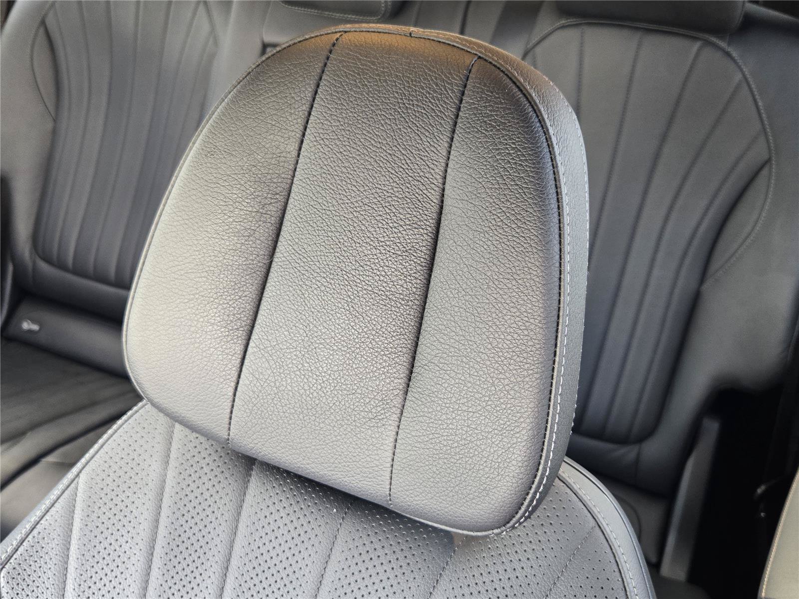 Used 2023 Mercedes-Benz EQS 450+ SUV image 24