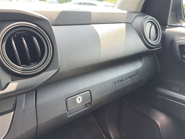 Used 2019 Toyota Tacoma SR AWD/4WD image 34