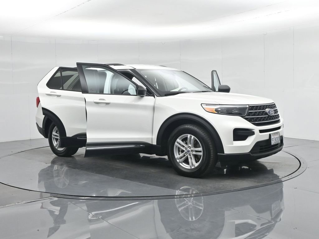 Certified 2022 Ford Explorer XLT image 35