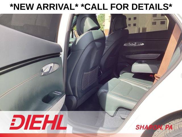 Used 2022 Genesis GV70 2.5T w/ Advanced Package AWD/4WD image 18