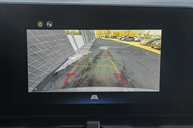 Used 2025 Chevrolet Equinox LT image 45