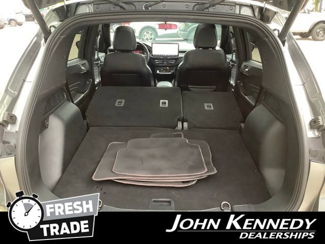 Certified 2023 Ford Escape ST-Line w/ Tech Pack #1 AWD/4WD image 35