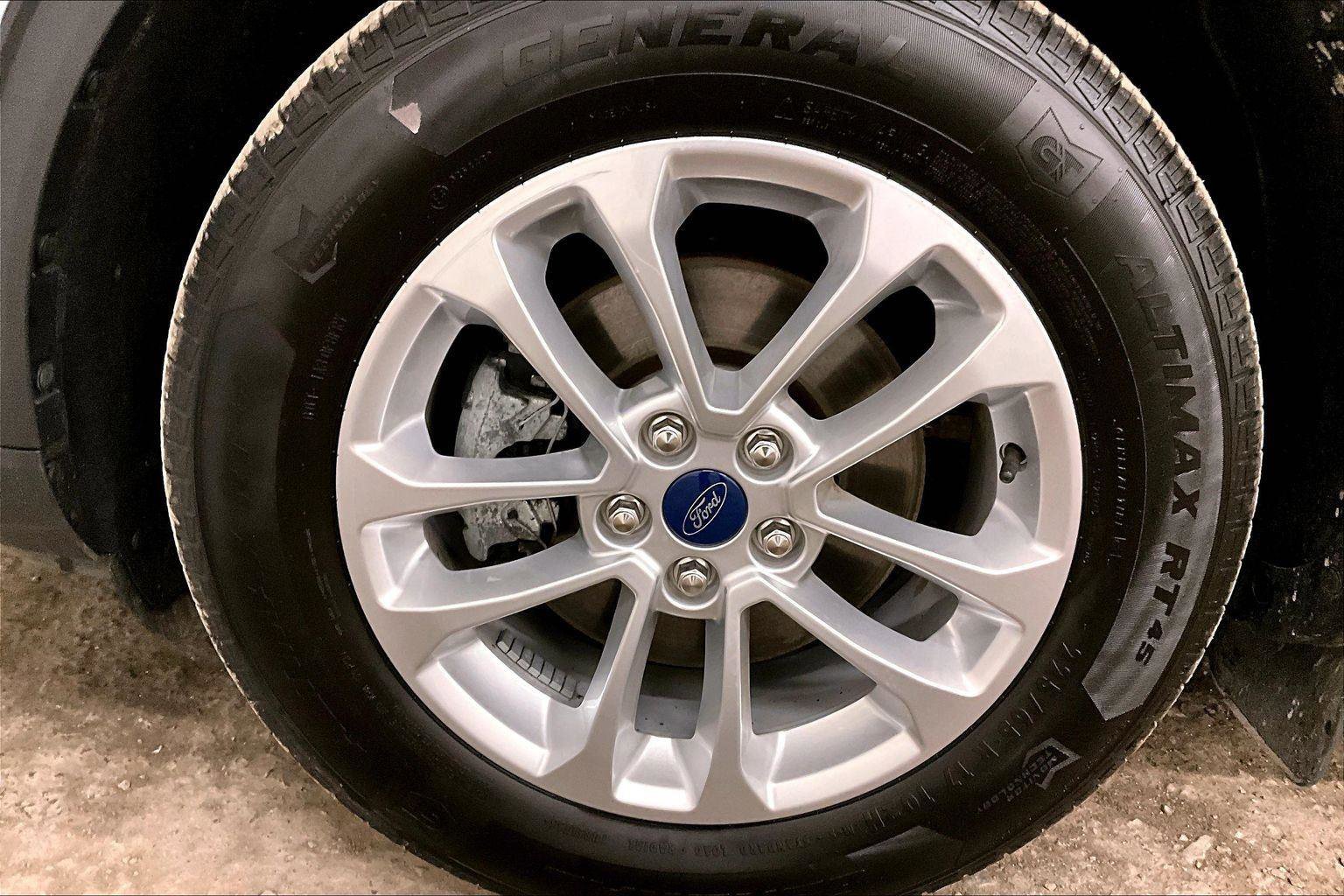 Certified 2021 Ford Escape SE image 8