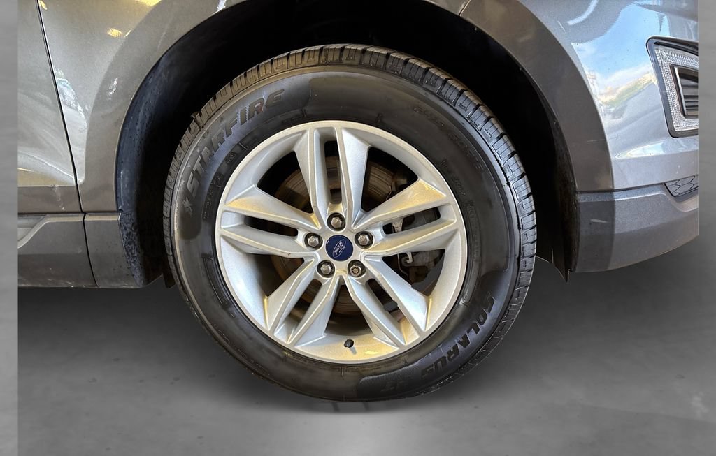 Certified 2018 Ford Edge SEL w/ Equipment Group 201A AWD/4WD image 23