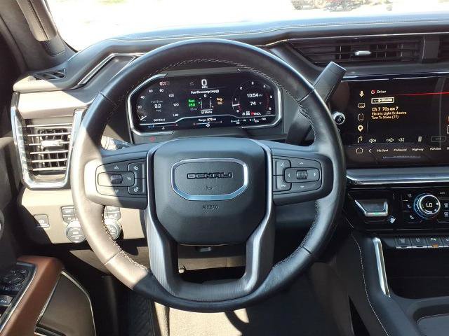 Used 2025 GMC Sierra 2500 Denali Ultimate AWD/4WD image 11