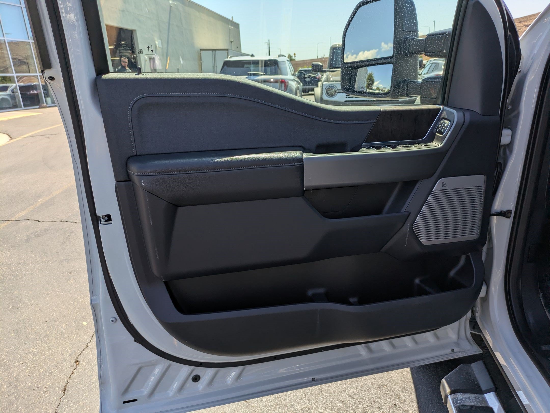 Certified 2025 Ford F250 Lariat AWD/4WD image 14