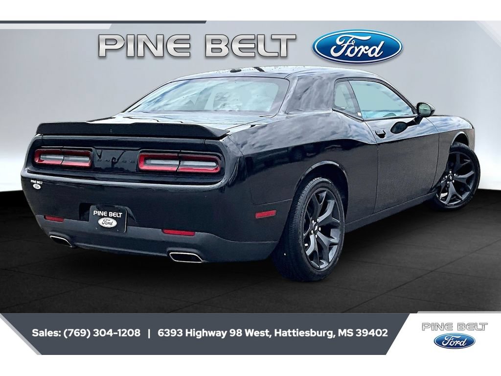 Used 2020 Dodge Challenger SXT w/ Blacktop Package RWD image 11