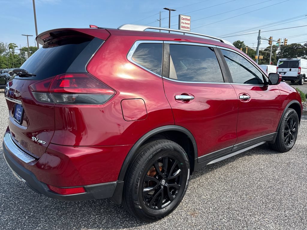 Used 2018 Nissan Rogue SV AWD/4WD image 21