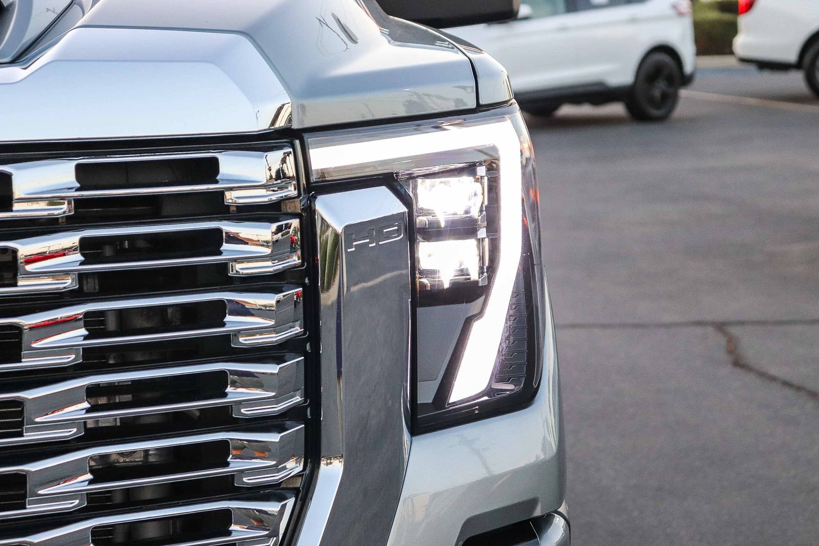 Used 2024 GMC Sierra 2500 Denali w/ Denali Reserve Package AWD/4WD image 10