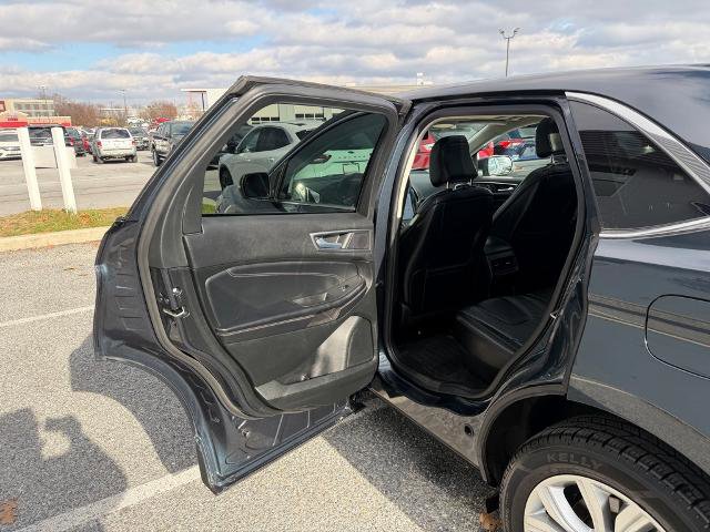 Certified 2022 Ford Edge Titanium image 10