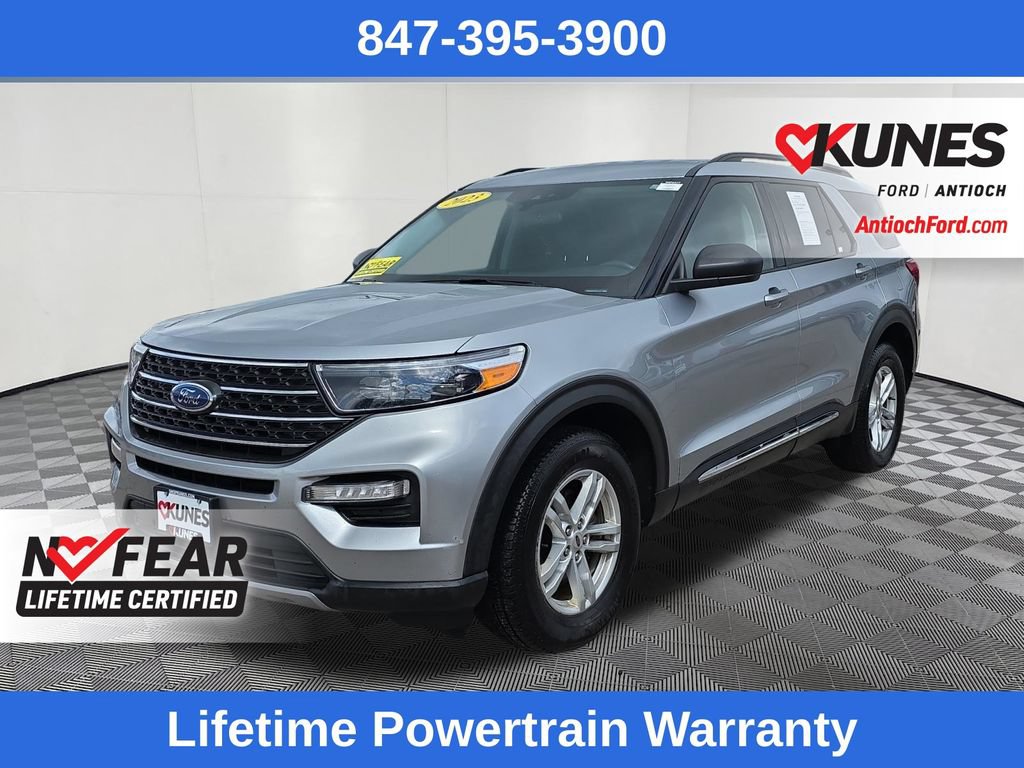 Certified 2023 Ford Explorer XLT w/ Equipment Group 202A AWD/4WD image 3