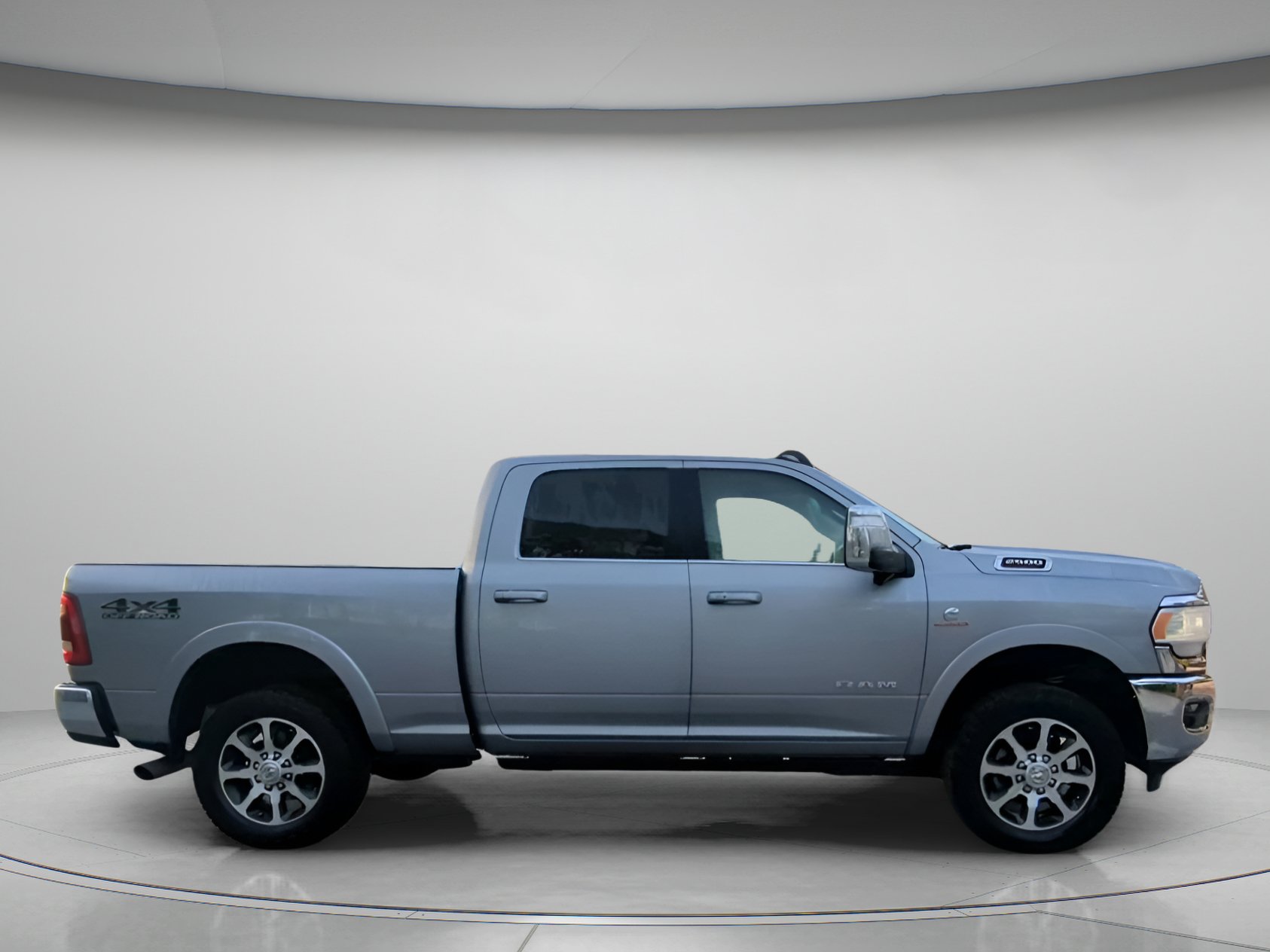 Used 2024 RAM 2500 Longhorn AWD/4WD image 33