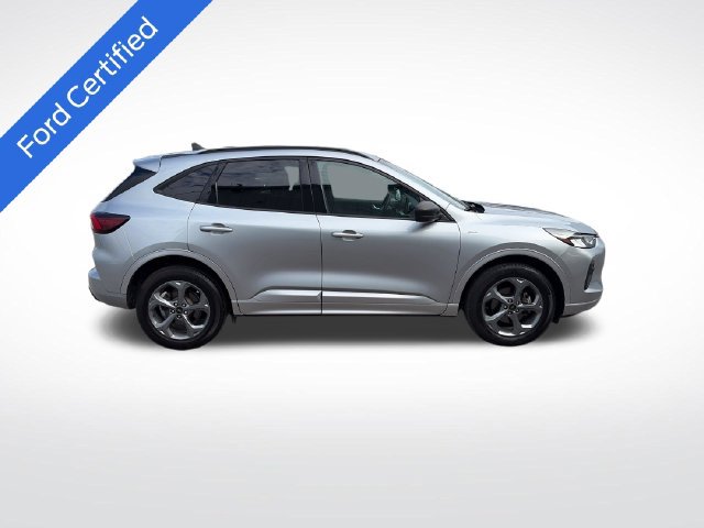Certified 2023 Ford Escape ST-Line w/ Tech Pack #1 AWD/4WD image 7