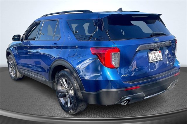 Certified 2022 Ford Explorer XLT w/ Equipment Group 202A image 2