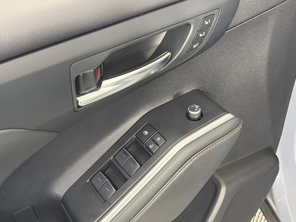 Used 2022 Toyota Highlander Bronze Edition image 25