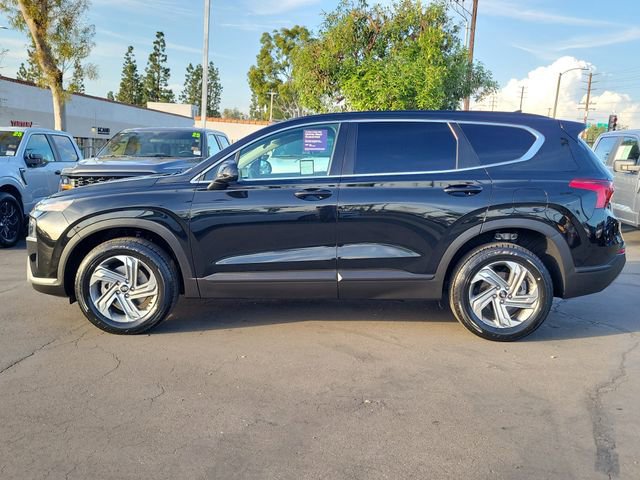 Used 2021 Hyundai Santa Fe SE image 2