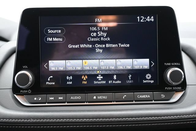 Used 2025 Nissan Rogue SV FWD image 18