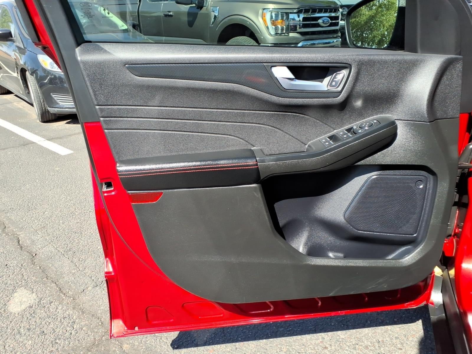 Certified 2024 Ford Escape ST-Line w/ Tech Pack #1 FWD image 20