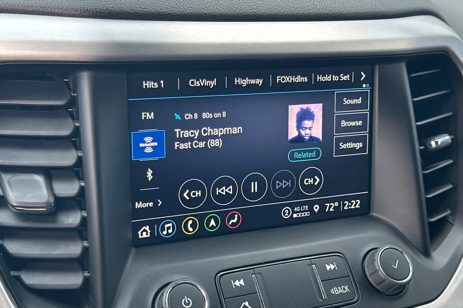 Used 2023 GMC Acadia SLT image 20